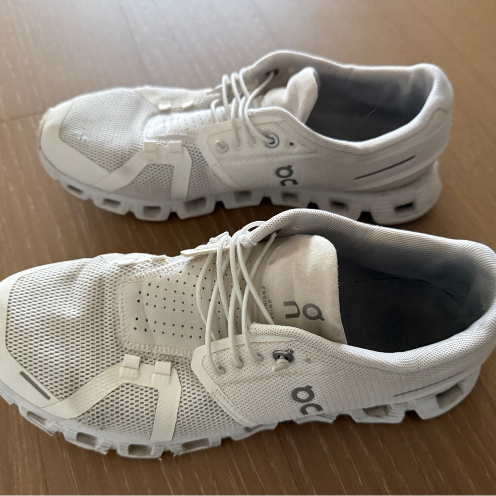 ON Men's Cloud 5 White Athletic Shoes